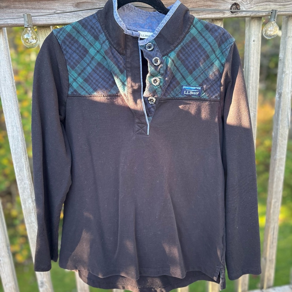 L.L.Bean Button Up Quarter Button Sweatshirt - Women’s Medium